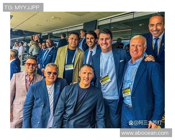 街头采访足球迷谈心目中的足球明星与他们的影响力